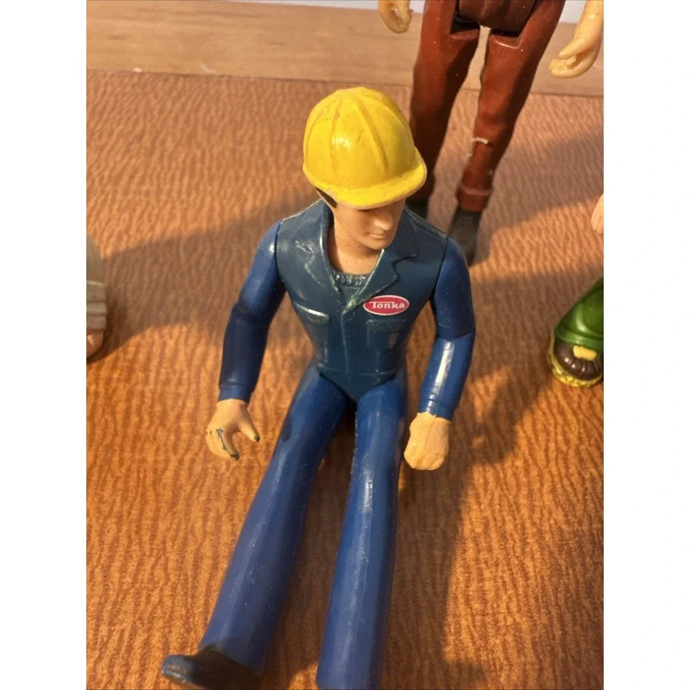 Vtg Fisher Price & Galoob‎ Figures: Husky Helper, A Team Viper, Adventure People